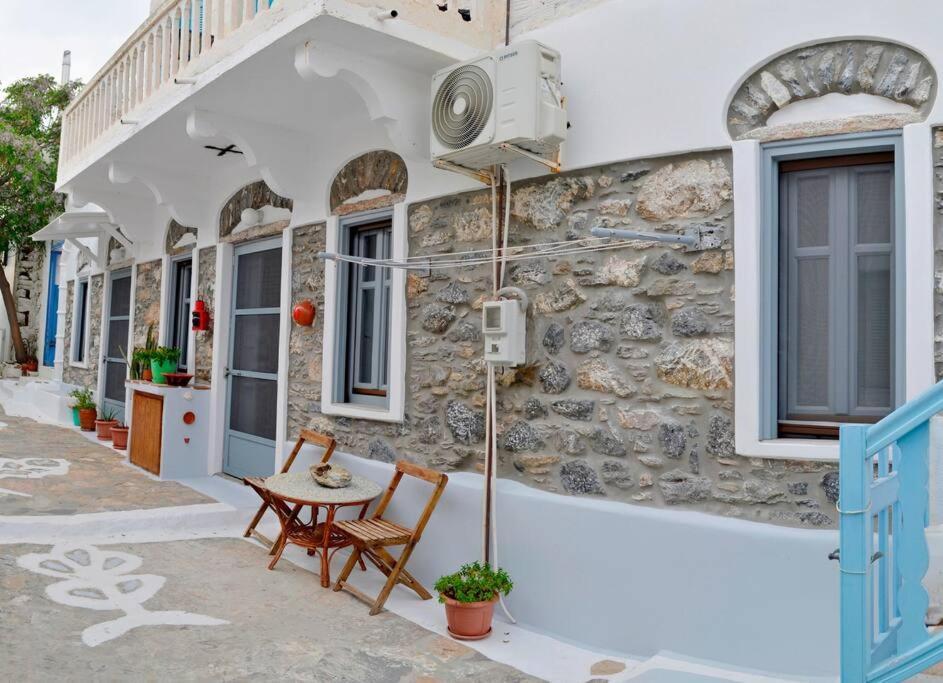 Casa Calda - Άνετο Διαμέρισμα Στο Ξυλοκερατίδι Αμοργού Katápola Esterno foto